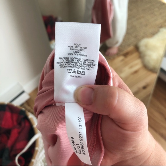 NWT Express Pink Velvet Long Sleeve Blouse - Picture 7 of 11